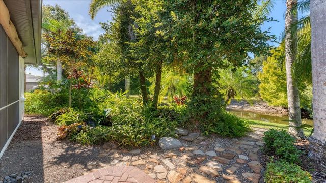 9979 CHERRY HILLS AVENUE CIRCLE, Bradenton, FL 34202