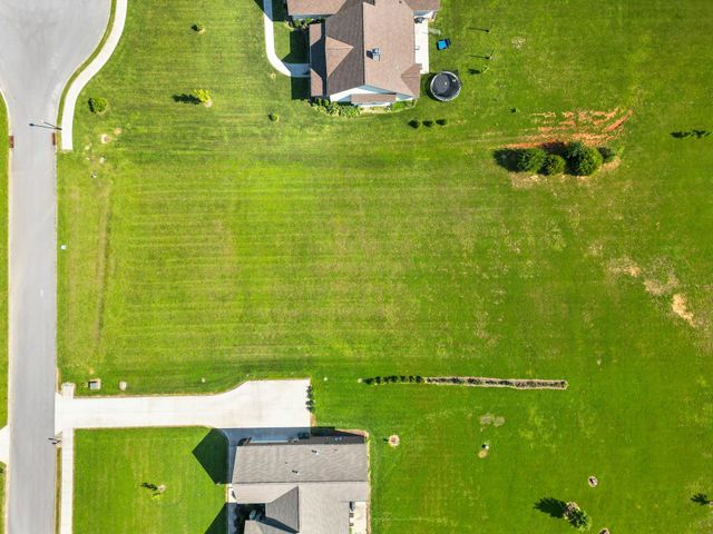 136A Wind Wood Dr, Portland, TN 37148