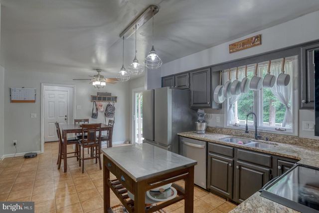224 MEADOW DR, Dover, DE 19904