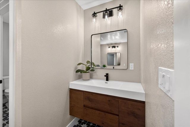 2831 Monroe Street, Santa Clara, CA 95051