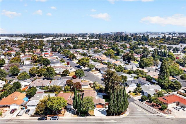 2831 Monroe Street, Santa Clara, CA 95051
