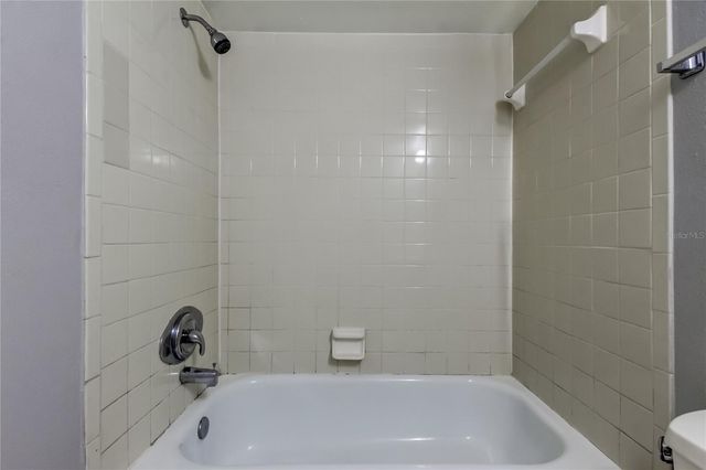 5023 TERRACE PALMS CIRCLE 201, Tampa, FL 33617