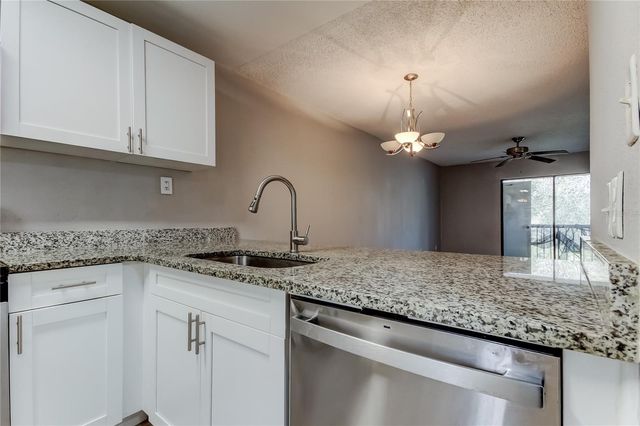 5023 TERRACE PALMS CIRCLE 201, Tampa, FL 33617