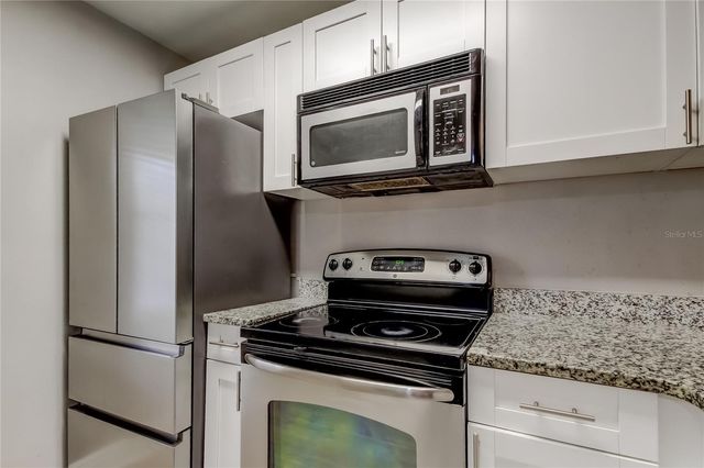 5023 TERRACE PALMS CIRCLE 201, Tampa, FL 33617