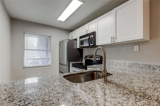 5023 TERRACE PALMS CIRCLE 201, Tampa, FL 33617