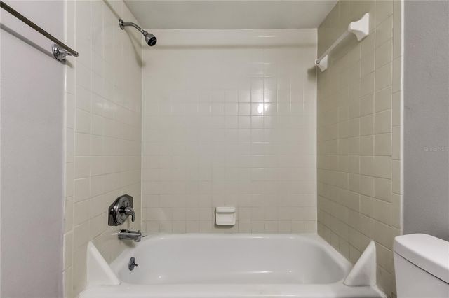 5023 TERRACE PALMS CIRCLE 201, Tampa, FL 33617