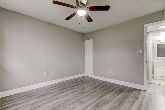 5023 TERRACE PALMS CIRCLE 201, Tampa, FL 33617