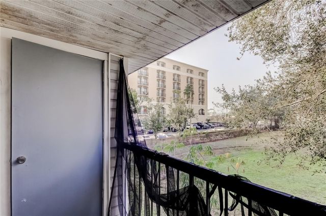 5023 TERRACE PALMS CIRCLE 201, Tampa, FL 33617