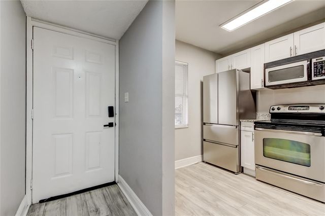 5023 TERRACE PALMS CIRCLE 201, Tampa, FL 33617