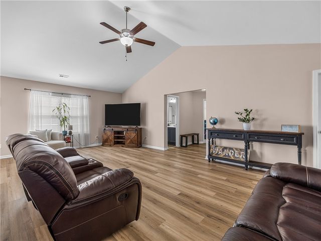 2520 Linmar Circle, Anderson, SC 29621