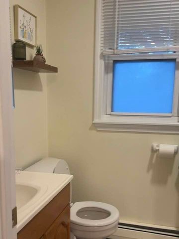173 W 2nd St 3, Boston, MA 02127