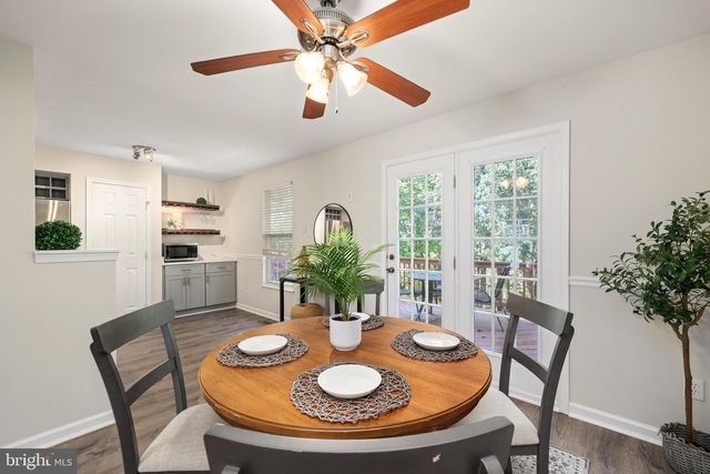 6516 SHARPS DR, Centreville, VA 20121