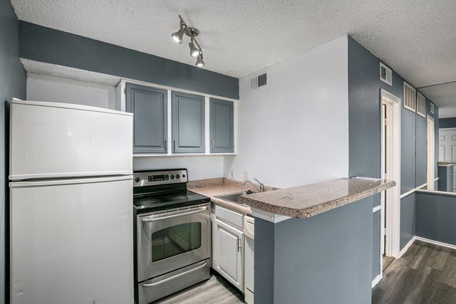 2311 Balsam Drive H307, Arlington, TX 76006