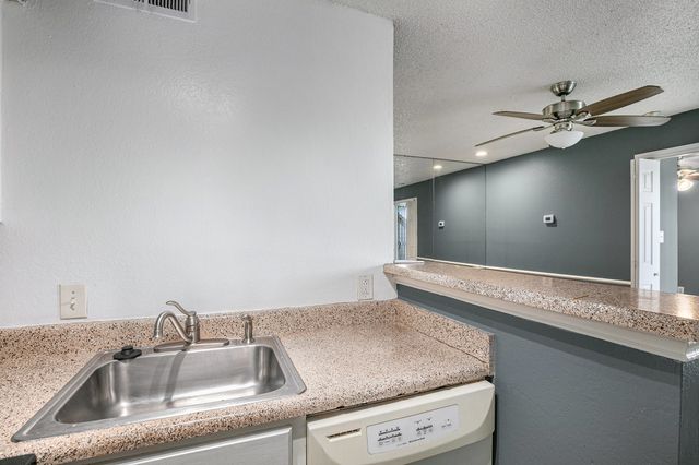 2311 Balsam Drive H307, Arlington, TX 76006