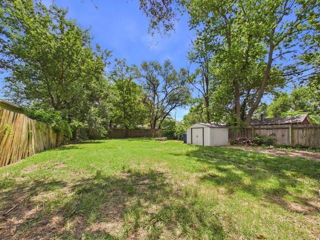 904 S Glenn Ave, Wichita, KS 67213