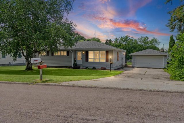 734 Juline WAY, Onalaska, WI 54650