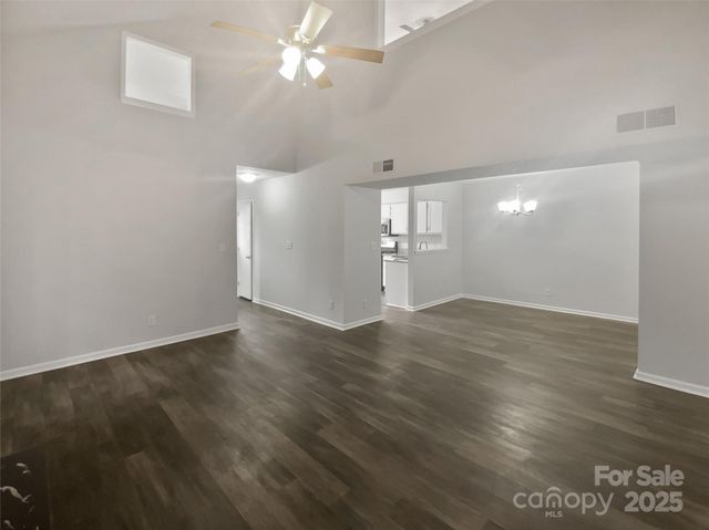 6041 Pinebark Court, Charlotte, NC 28212