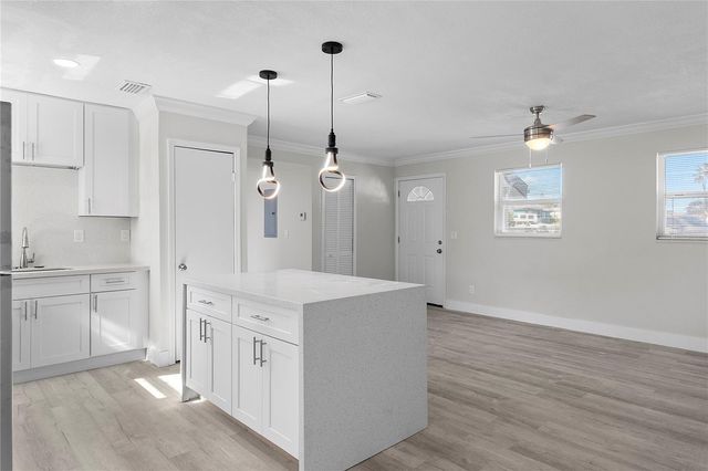 208 BONNER AVENUE, Daytona Beach, FL 32118