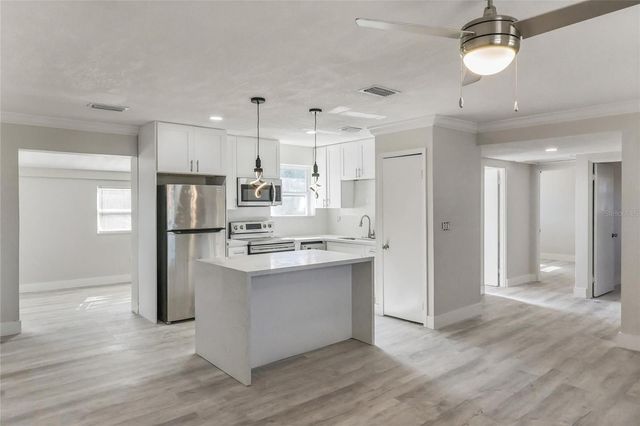 208 BONNER AVENUE, Daytona Beach, FL 32118