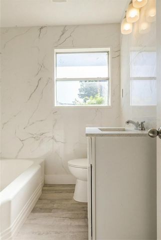 208 BONNER AVENUE, Daytona Beach, FL 32118