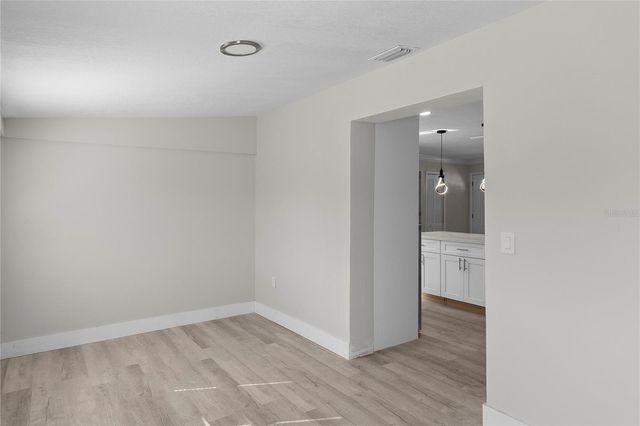 208 BONNER AVENUE, Daytona Beach, FL 32118