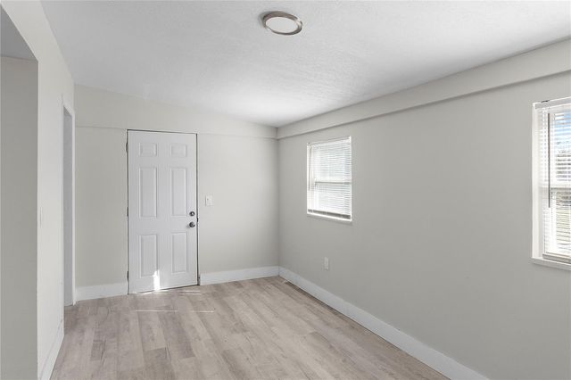 208 BONNER AVENUE, Daytona Beach, FL 32118