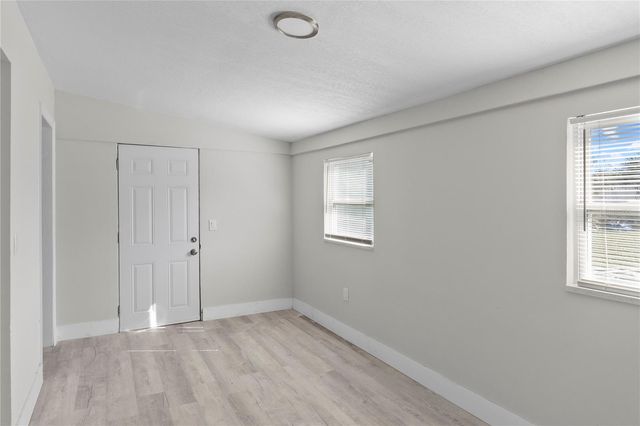 208 BONNER AVENUE, Daytona Beach, FL 32118