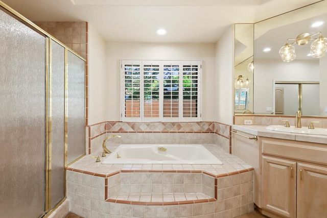 9510 Upper Valley Rd, Auburn, CA 95602