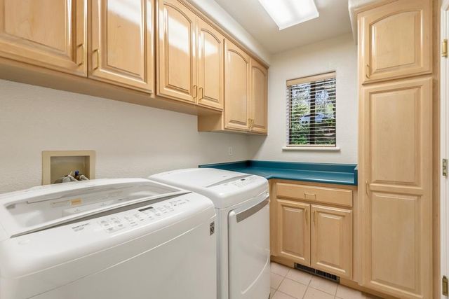 9510 Upper Valley Rd, Auburn, CA 95602