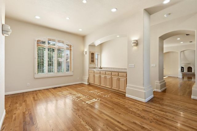 9510 Upper Valley Rd, Auburn, CA 95602