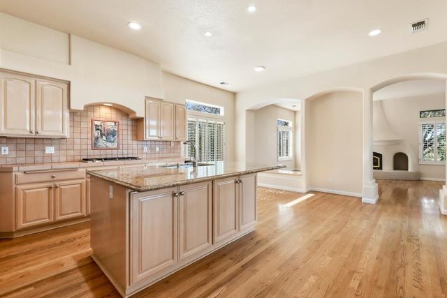 9510 Upper Valley Rd, Auburn, CA 95602