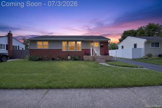 1370 Parkwood Avenue, York Charter Township, MI 48198
