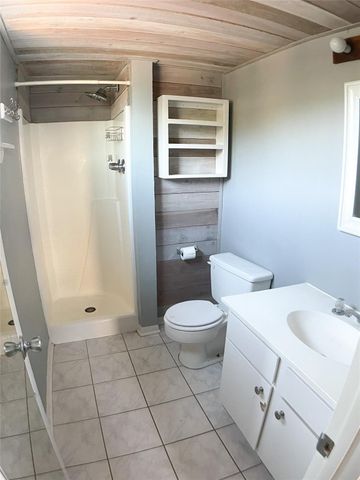 9809 Richmond Avenue F8, Houston, TX 77042