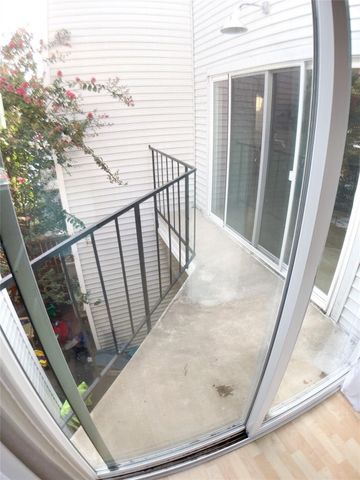 9809 Richmond Avenue F8, Houston, TX 77042