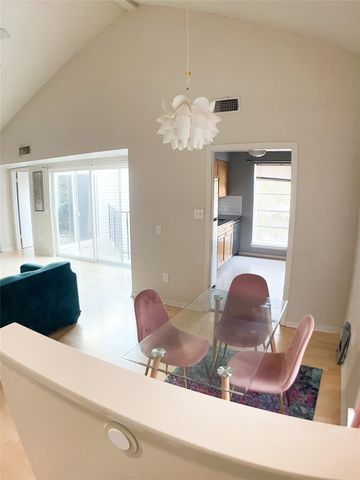 9809 Richmond Avenue F8, Houston, TX 77042