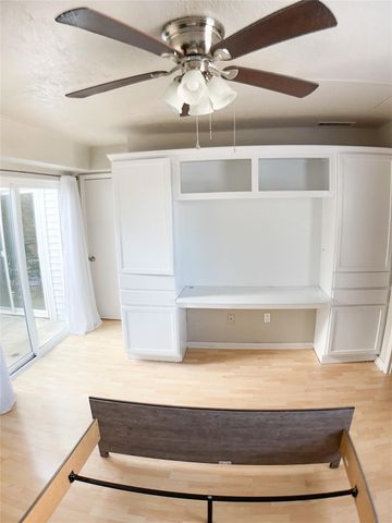 9809 Richmond Avenue F8, Houston, TX 77042