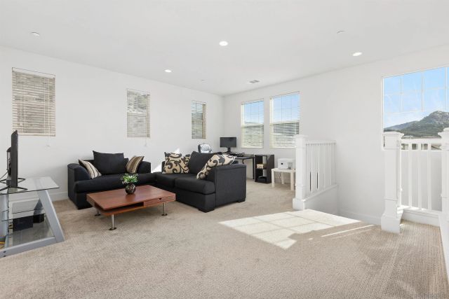 35732 Garrano Ln, Fallbrook, CA 92028