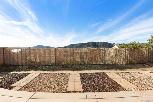 35732 Garrano Ln, Fallbrook, CA 92028