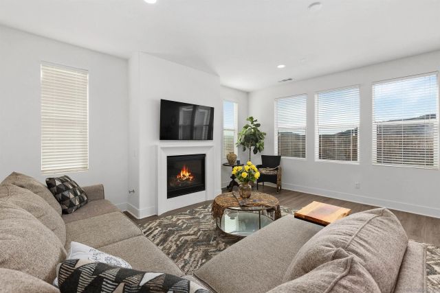 35732 Garrano Ln, Fallbrook, CA 92028