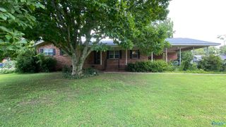 1007 Julian Avenue, Albertville, AL 35976