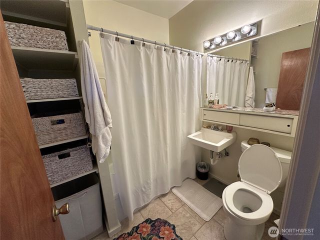 404 N Tacoma Avenue, Tacoma, WA 98403