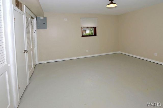 111 Green Acres Road, Bellefontaine Nghbrs, MO 63137