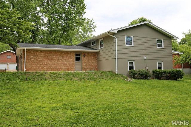 111 Green Acres Road, Bellefontaine Nghbrs, MO 63137
