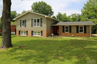 111 Green Acres Road, Bellefontaine Nghbrs, MO 63137