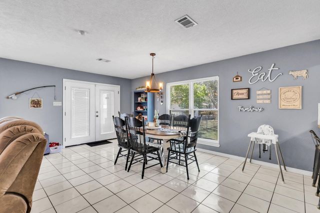 105 Spruce Street, Village Mills, TX 77663