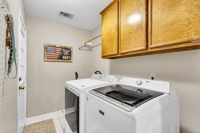 105 Spruce Street, Village Mills, TX 77663