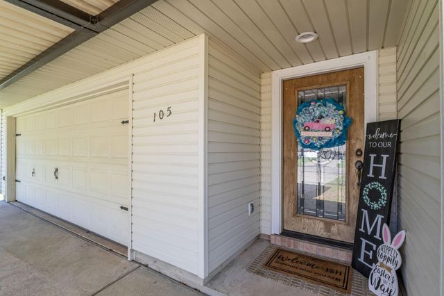 105 Spruce Street, Village Mills, TX 77663