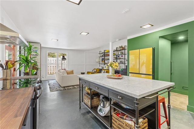 3252 W Roxboro Road NE, Atlanta, GA 30324