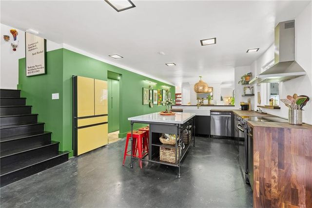 3252 W Roxboro Road NE, Atlanta, GA 30324