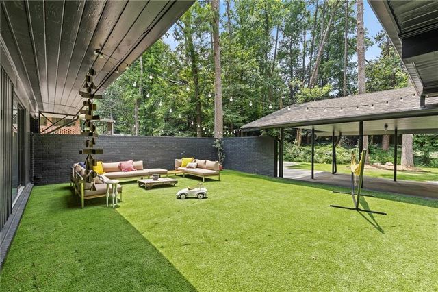 3252 W Roxboro Road NE, Atlanta, GA 30324